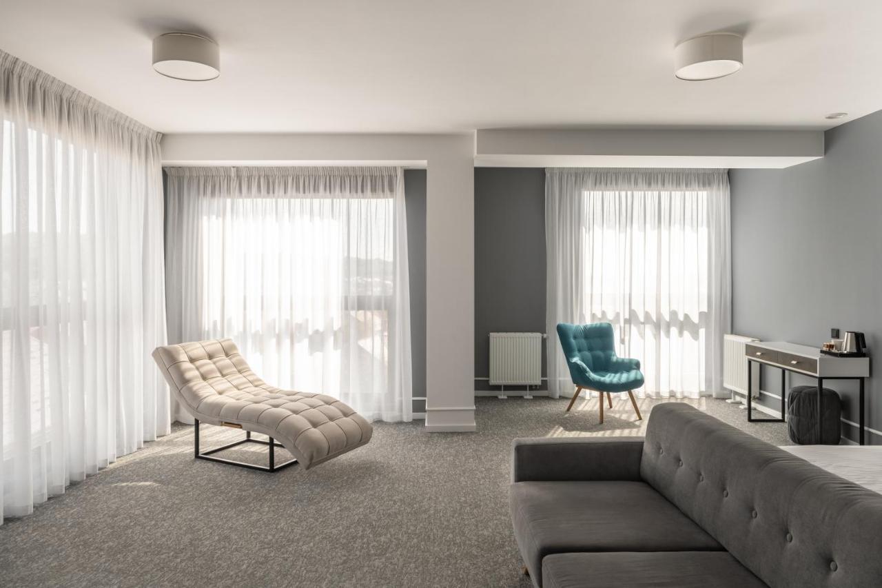 City Inn Lviv Smart Hotel Vynnyky Esterno foto